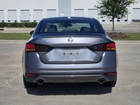 Used 2021 Nissan Altima 2.5 SR FWD image 5