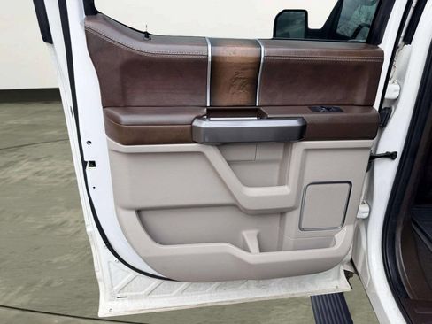 Used 2019 Ford F150 Limited image 25