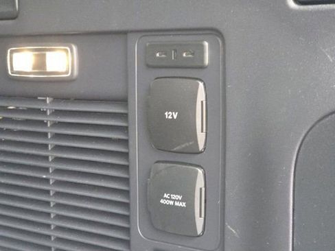 Used 2025 Ford Expedition Tremor image 34