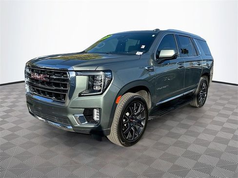 Used 2023 GMC Yukon SLT w/ SLT Premium Package image 3