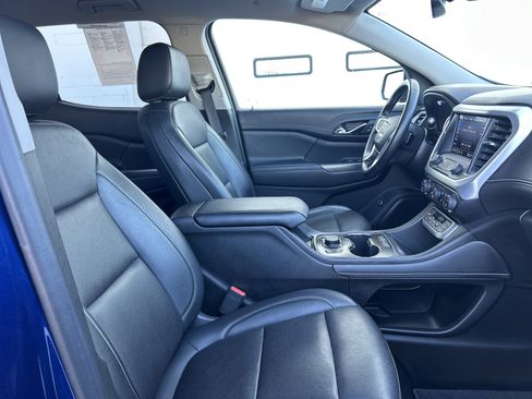 Used 2023 GMC Acadia SLT image 26