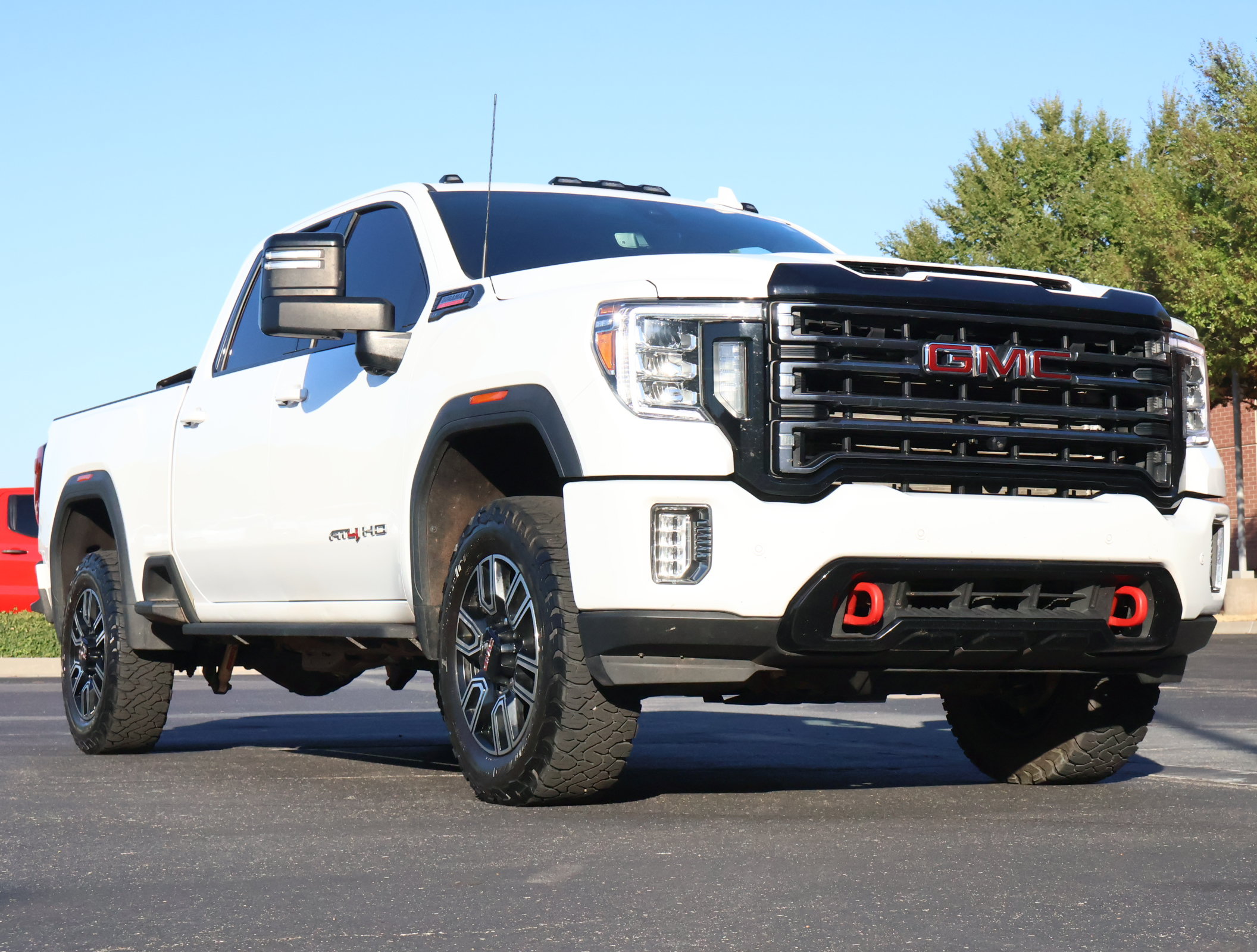 Used 2023 GMC Sierra 2500 AT4 w/ AT4 Preferred Package AWD/4WD image 1