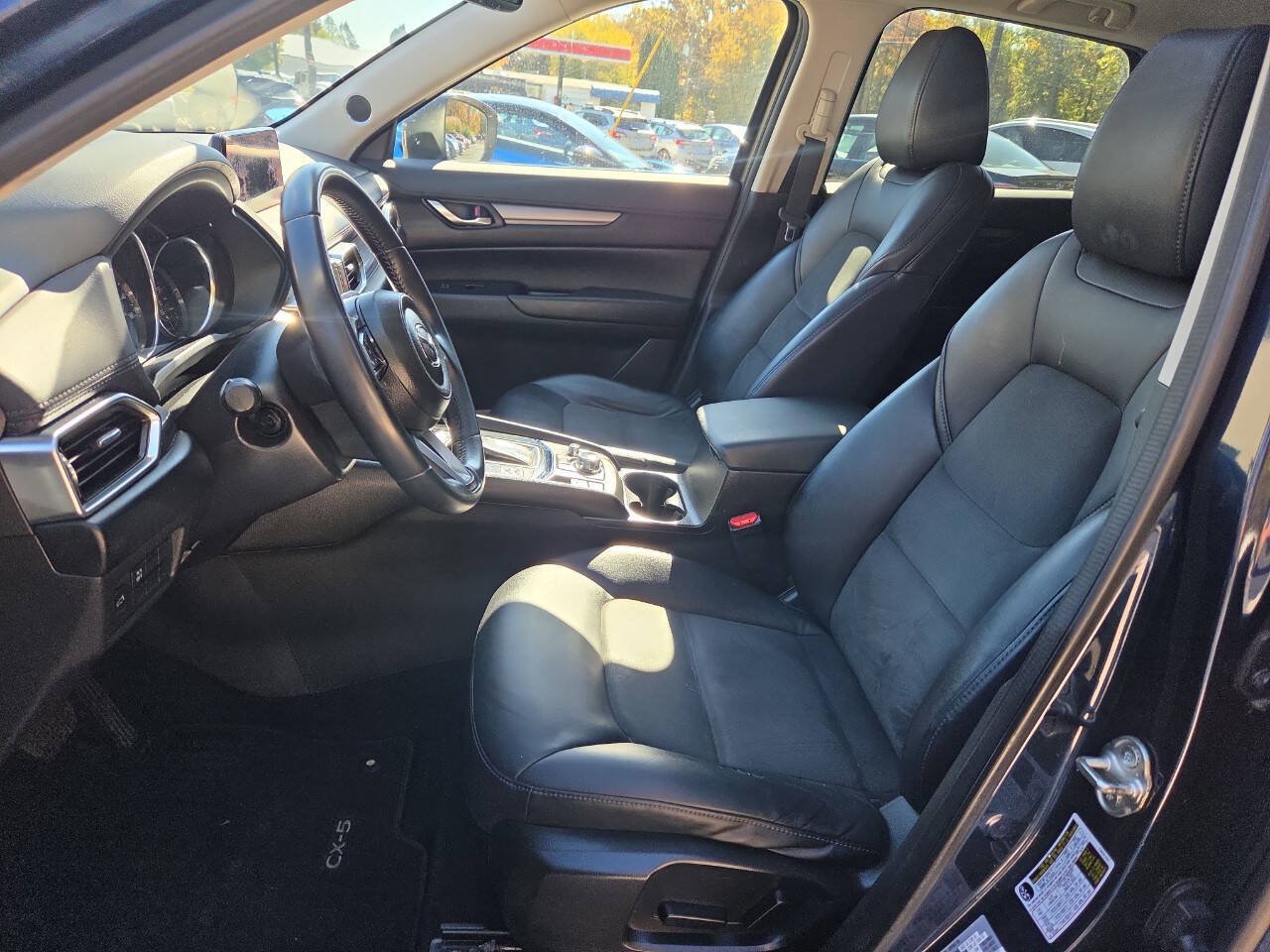 Used 2017 MAZDA CX-5 Touring w/ Preferred Equipment Package AWD/4WD image 16