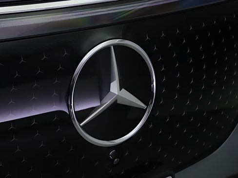Certified 2023 Mercedes-Benz EQS 450+ SUV image 26
