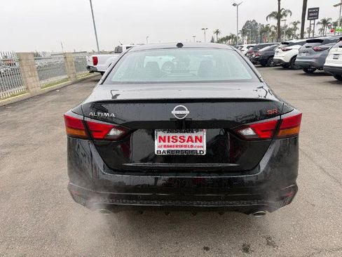 New 2025 Nissan Altima 2.5 SR w/ SR Premium Package image 5