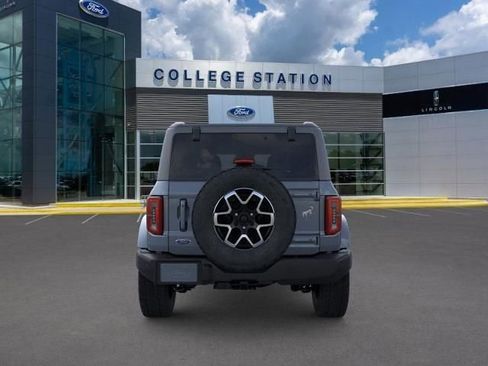 New 2025 Ford Bronco Outer Banks image 5