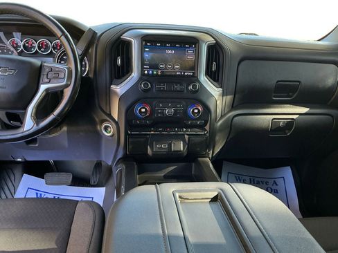 Used 2021 Chevrolet Silverado 1500 LT Trail Boss w/ LPO, Dark Essentials Package image 11