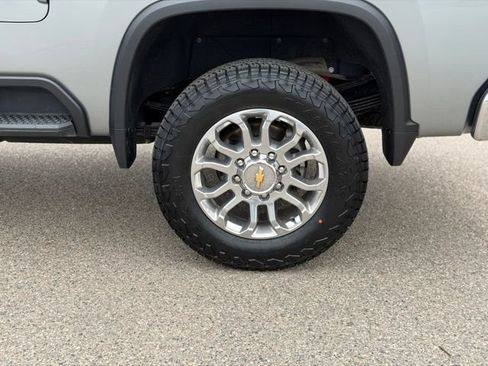 Used 2024 Chevrolet Silverado 2500 LTZ w/ LTZ Plus Package AWD/4WD image 13