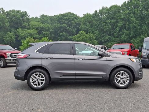 Used 2024 Ford Edge SEL AWD/4WD image 7