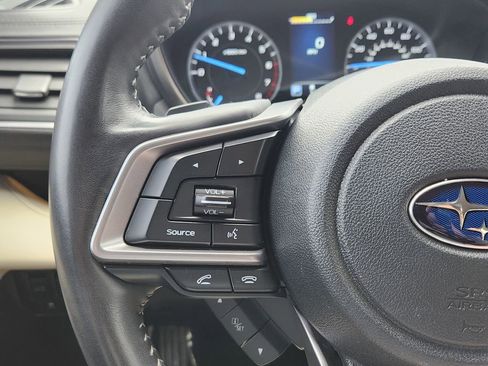 Used 2019 Subaru Ascent Touring AWD/4WD image 16