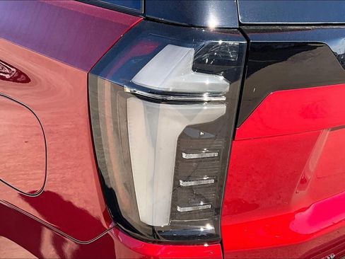 New 2026 Chevrolet Tahoe Premier AWD/4WD image 14