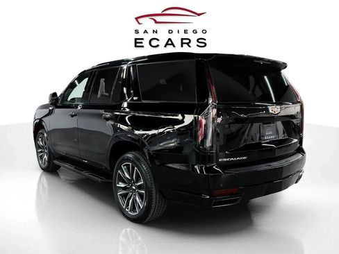 Used 2023 Cadillac Escalade Sport image 7