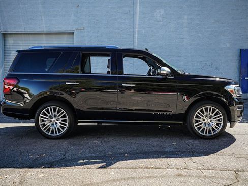 Used 2023 Ford Expedition Platinum image 18