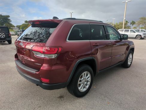 Used 2020 Jeep Grand Cherokee Laredo image 6