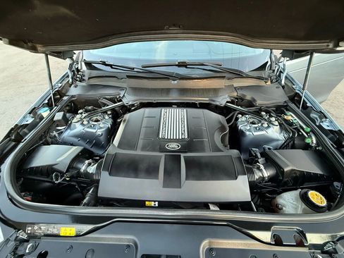 Used 2019 Land Rover Discovery HSE image 39