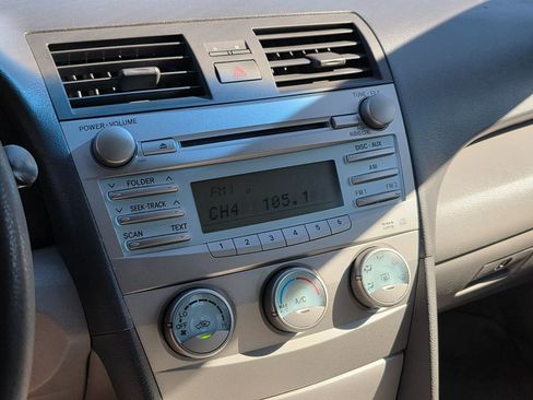 Used 2007 Toyota Camry LE image 30