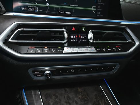 Used 2023 BMW X5 xDrive45e w/ M Sport Package image 41