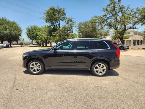 Used 2020 Volvo XC90 T6 Momentum AWD/4WD image 4