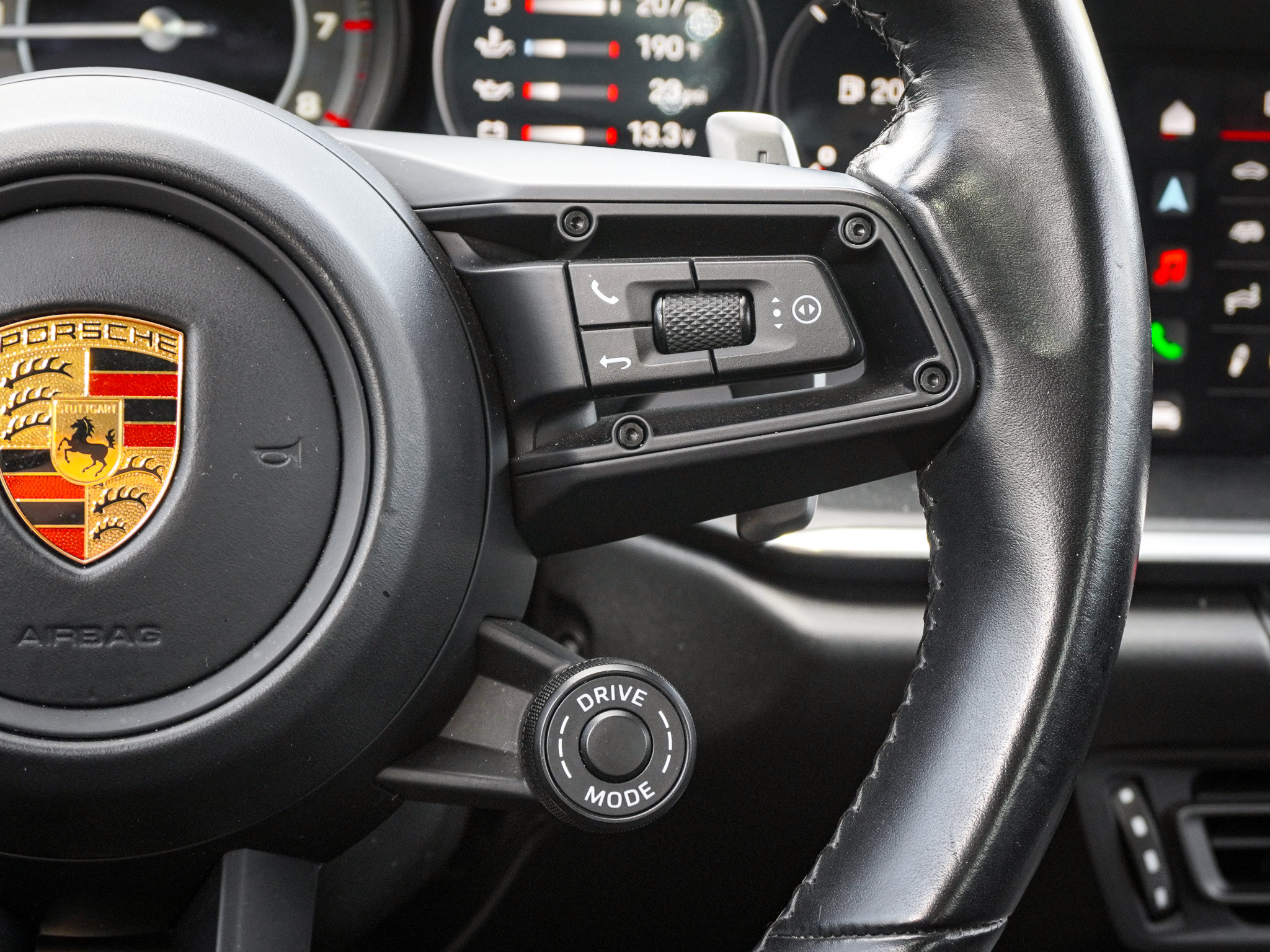Used 2022 Porsche 911 Turbo S AWD/4WD image 20