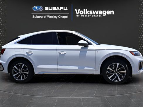 Used 2023 Audi Q5 2.0T Premium Plus w/ Premium Plus Package AWD/4WD image 9