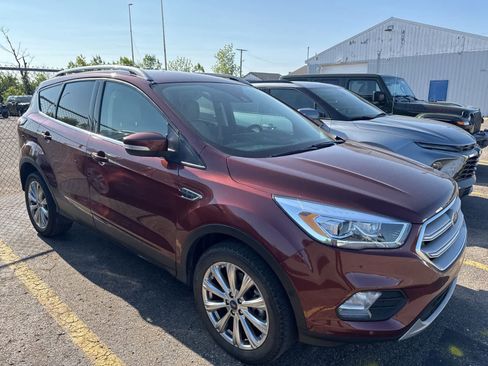 Used 2018 Ford Escape Titanium w/ Ford Safe & Smart Package AWD/4WD image 24