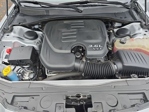 Used 2023 Chrysler 300 Touring w/ Sport Appearance Package image 27