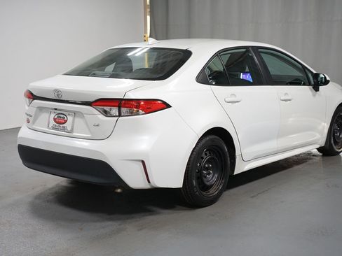 Certified 2025 Toyota Corolla LE image 8