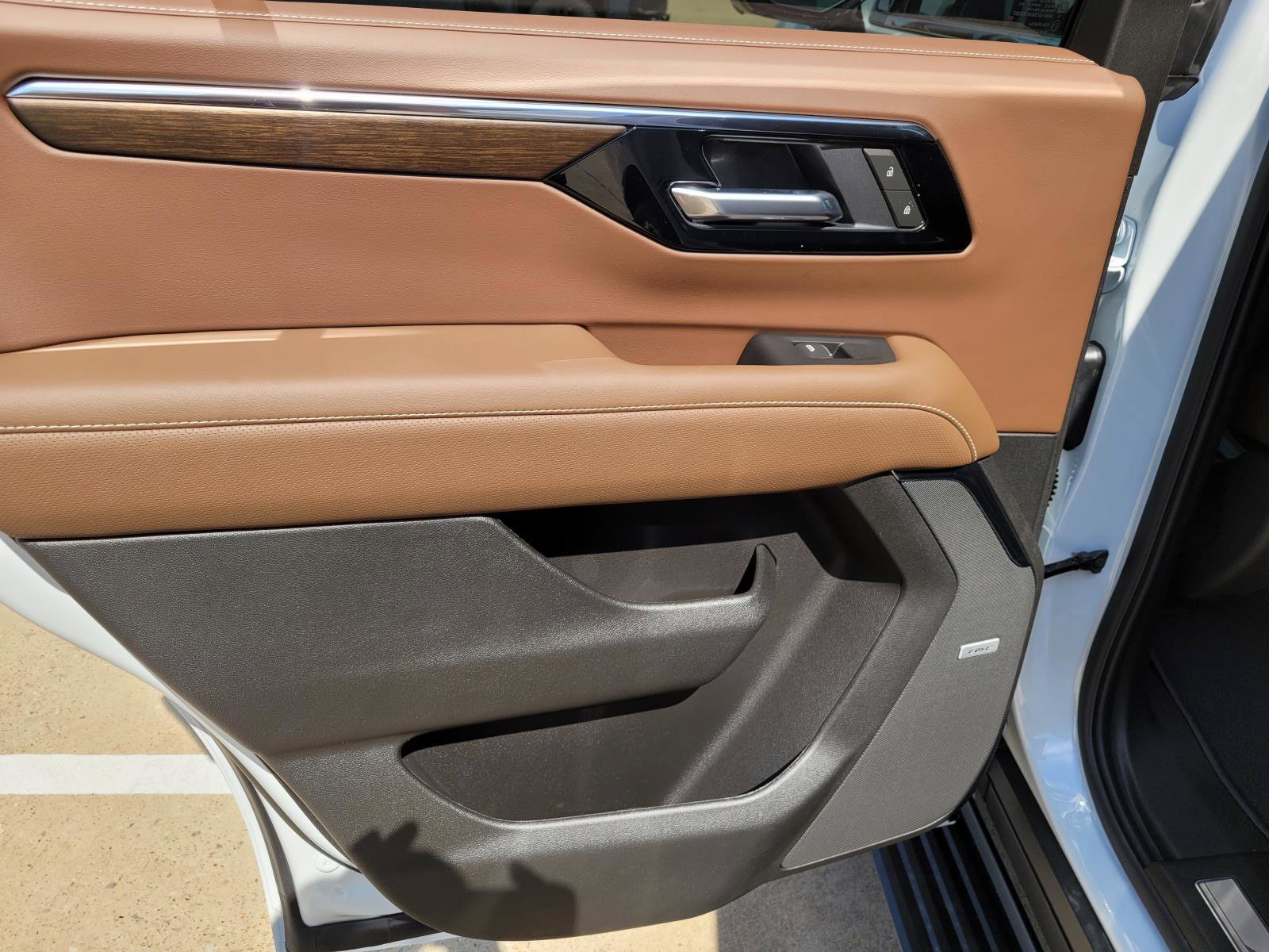 New 2027 Chevrolet Tahoe High Country AWD/4WD image 10