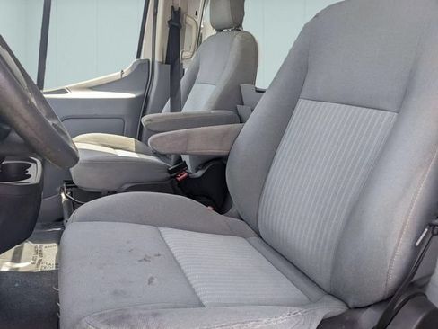 Used 2015 Ford Transit 250 130 Low Roof w/ Exterior Upgrade Package RWD image 12