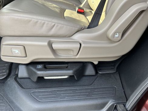 Used 2019 Honda Odyssey EX-L image 38