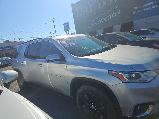 Used 2020 Chevrolet Traverse LT w/ Driver Confidence II Package AWD/4WD image 2
