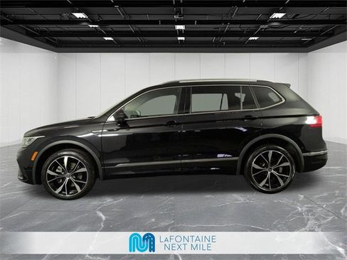 Used 2022 Volkswagen Tiguan SEL R-Line image 2