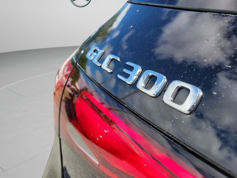 Used 2026 Mercedes-Benz GLC 300 4MATIC image 7