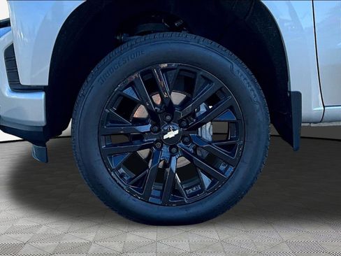 Used 2020 Chevrolet Silverado 1500 Custom w/ Custom Value Package AWD/4WD image 33