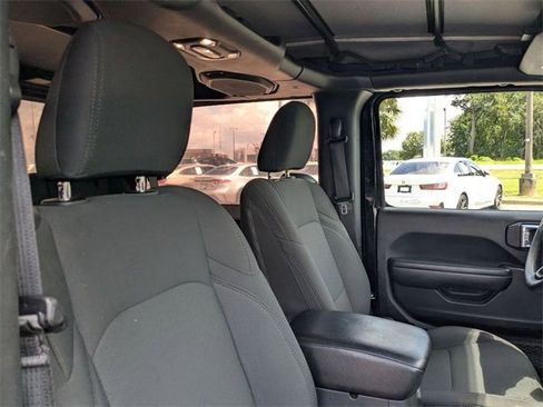 Certified 2021 Jeep Wrangler Sport image 34