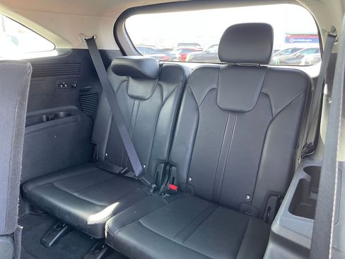 Used 2024 Kia Sorento S image 31