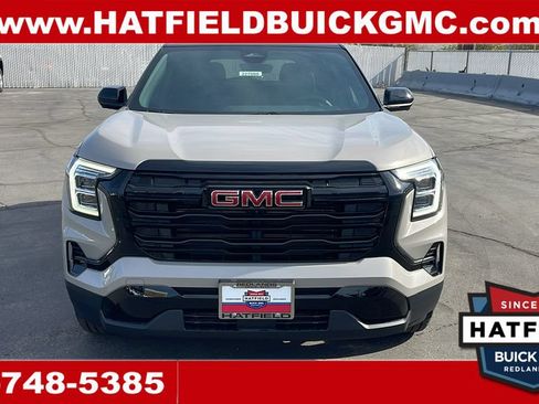 New 2027 GMC Terrain Elevation w/ Elevation Premium Package FWD image 8