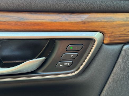 Used 2020 Honda CR-V EX-L image 17