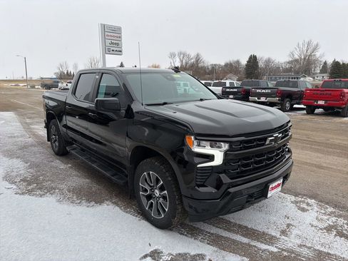 Used 2024 Chevrolet Silverado 1500 RST image 4