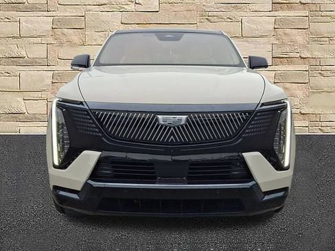 Certified 2026 Cadillac Escalade IQ Sport 2 AWD/4WD image 5