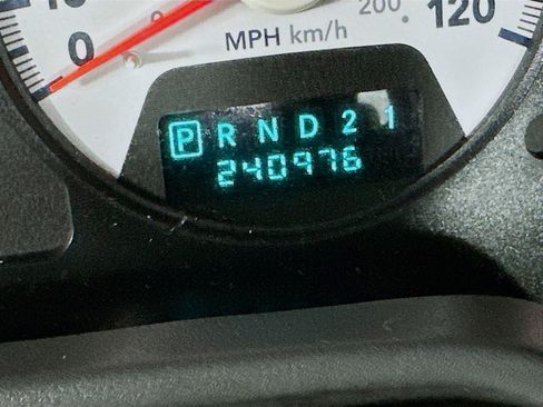 Used 2006 Dodge Ram 2500 Truck SLT AWD/4WD image 12