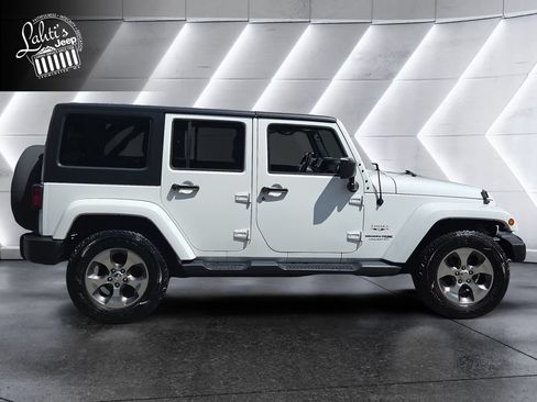 Certified 2018 Jeep Wrangler Unlimited Sahara w/ Connectivity Group AWD/4WD image 6