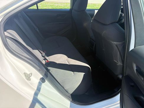Used 2022 Toyota Corolla LE w/ LE Convenience Package image 20