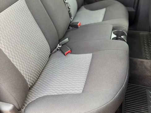 Used 2010 Chevrolet Colorado LT RWD image 17