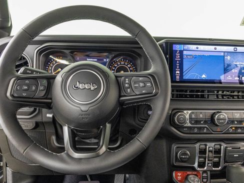 New 2026 Jeep Wrangler Unlimited Rubicon AWD/4WD image 28