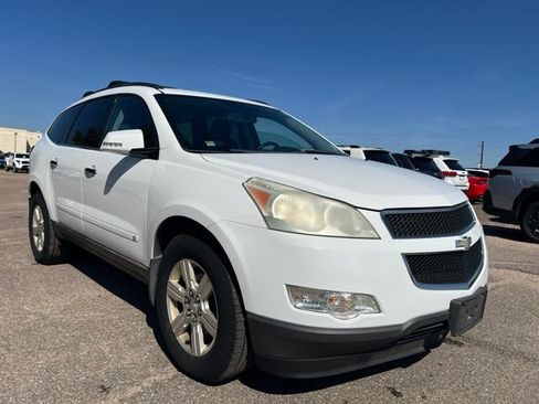 Used 2010 Chevrolet Traverse LT w/ Personal Connectivity Package AWD/4WD image 8