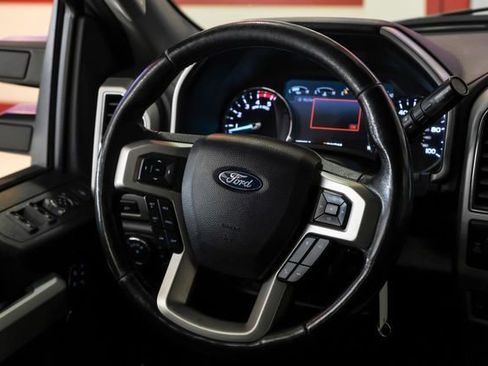 Used 2021 Ford F250 Lariat w/ Lariat Value Package AWD/4WD image 12
