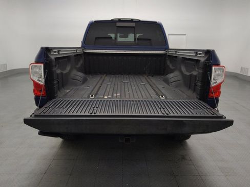 Used 2017 Nissan Titan SL RWD image 29