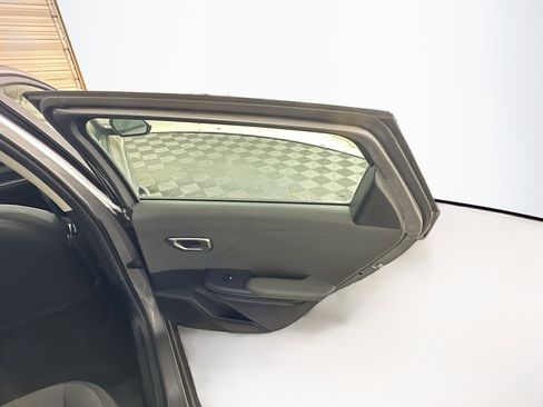 Used 2025 Kia K4 LXS image 28