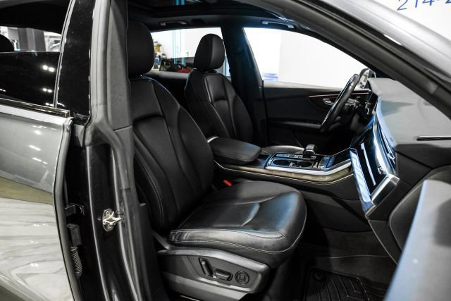 Used 2019 Audi Q8 Premium Plus w/ Premium Plus AWD/4WD image 33